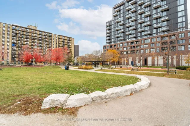 Additional property image - 270 Dufferin St Unit 919