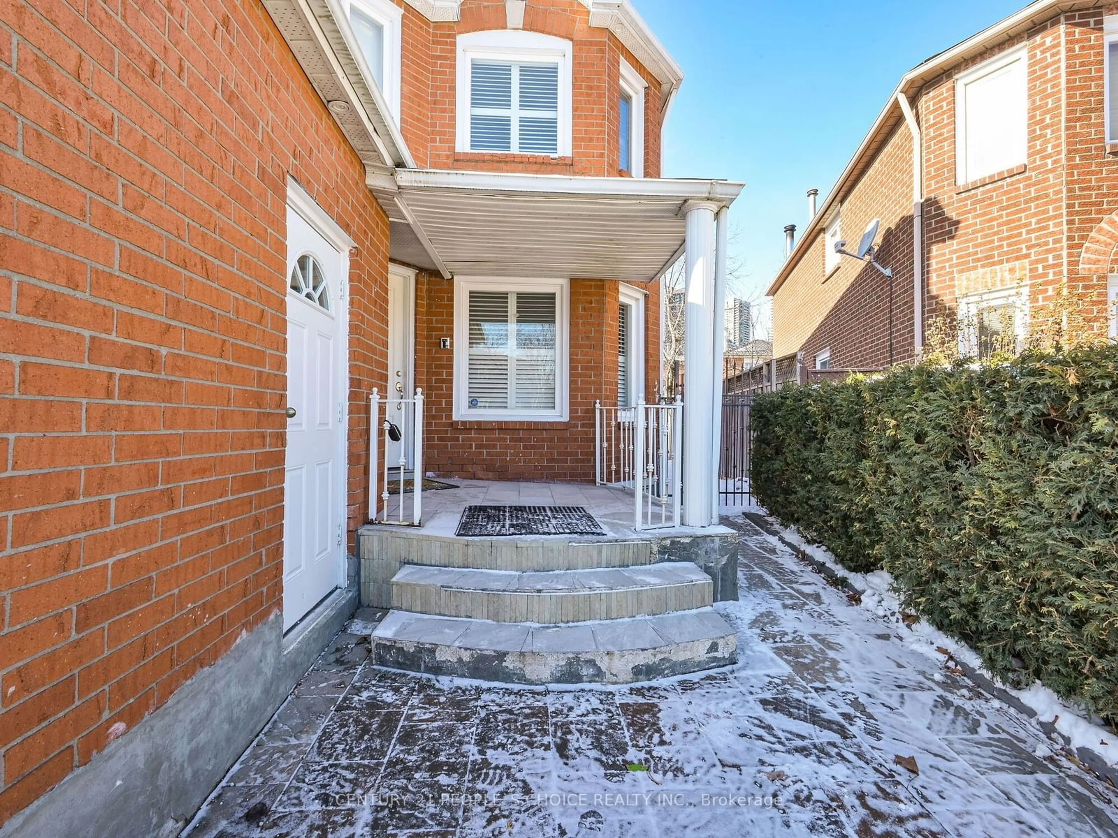 Home with brick exterior material, street for 317 Macedonia Cres, Mississauga Ontario L5B 3J7