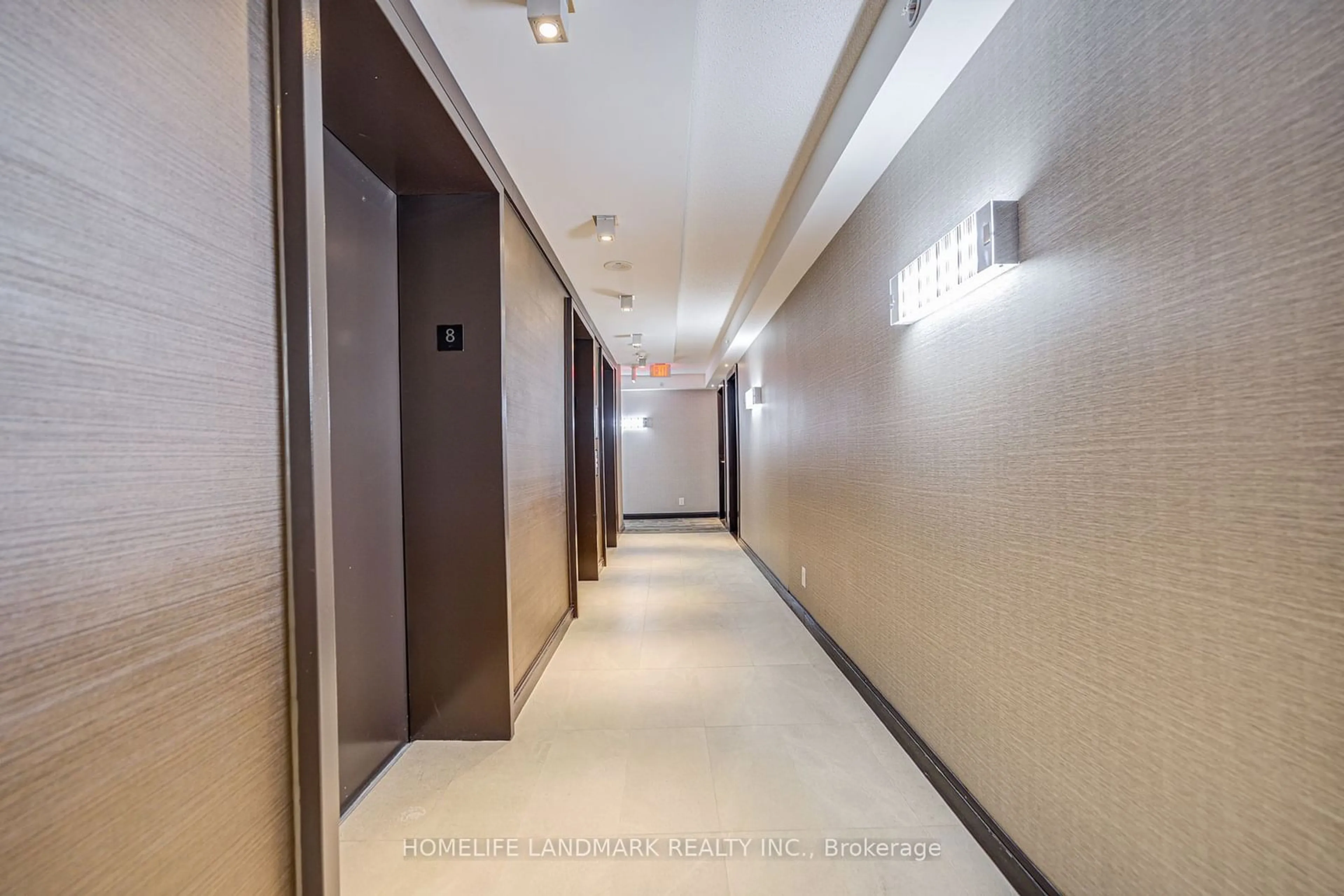 Indoor foyer for 1 Valhalla Inn Rd #807, Toronto Ontario M9B 1S9