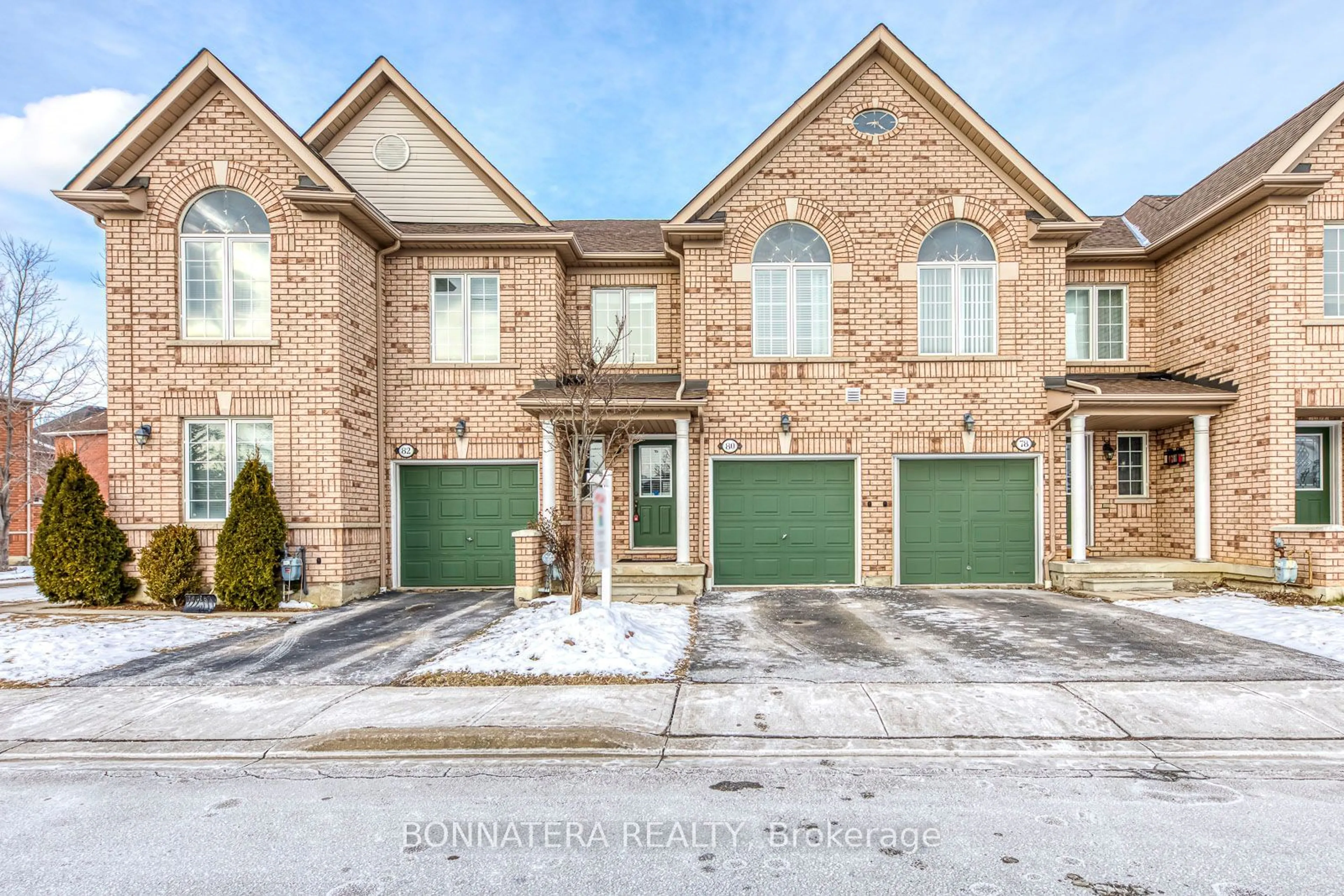 Home with brick exterior material, street for 770 Othello Crt #80, Mississauga Ontario L5W 1Y3