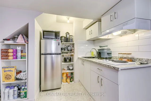 Additional property image - 770 Othello Crt Unit 80