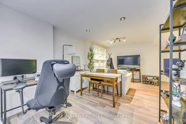 Additional property image - 770 Othello Crt Unit 80