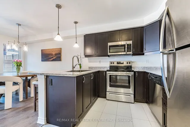 Additional image 11 of 1141 Duignan Cres