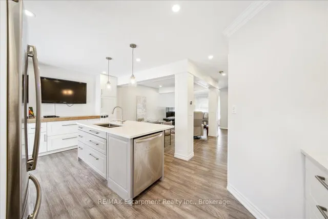 Additional property image - 779 Hyde Rd