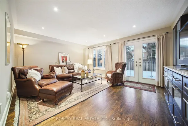 Additional property image - 208 La Rose Ave Unit 15