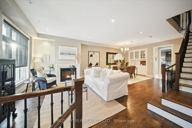 Additional property image - 208 La Rose Ave Unit 15