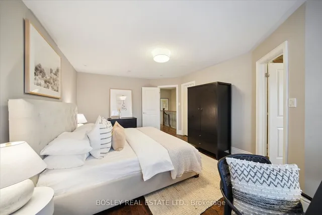 Additional property image - 208 La Rose Ave Unit 15