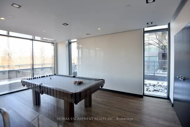 Additional property image - 5220 Dundas St Unit D509
