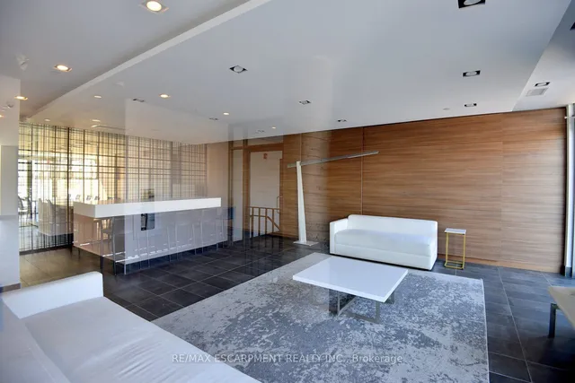 Additional property image - 5220 Dundas St Unit D509