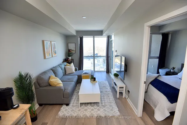 Additional property image - 5220 Dundas St Unit D509