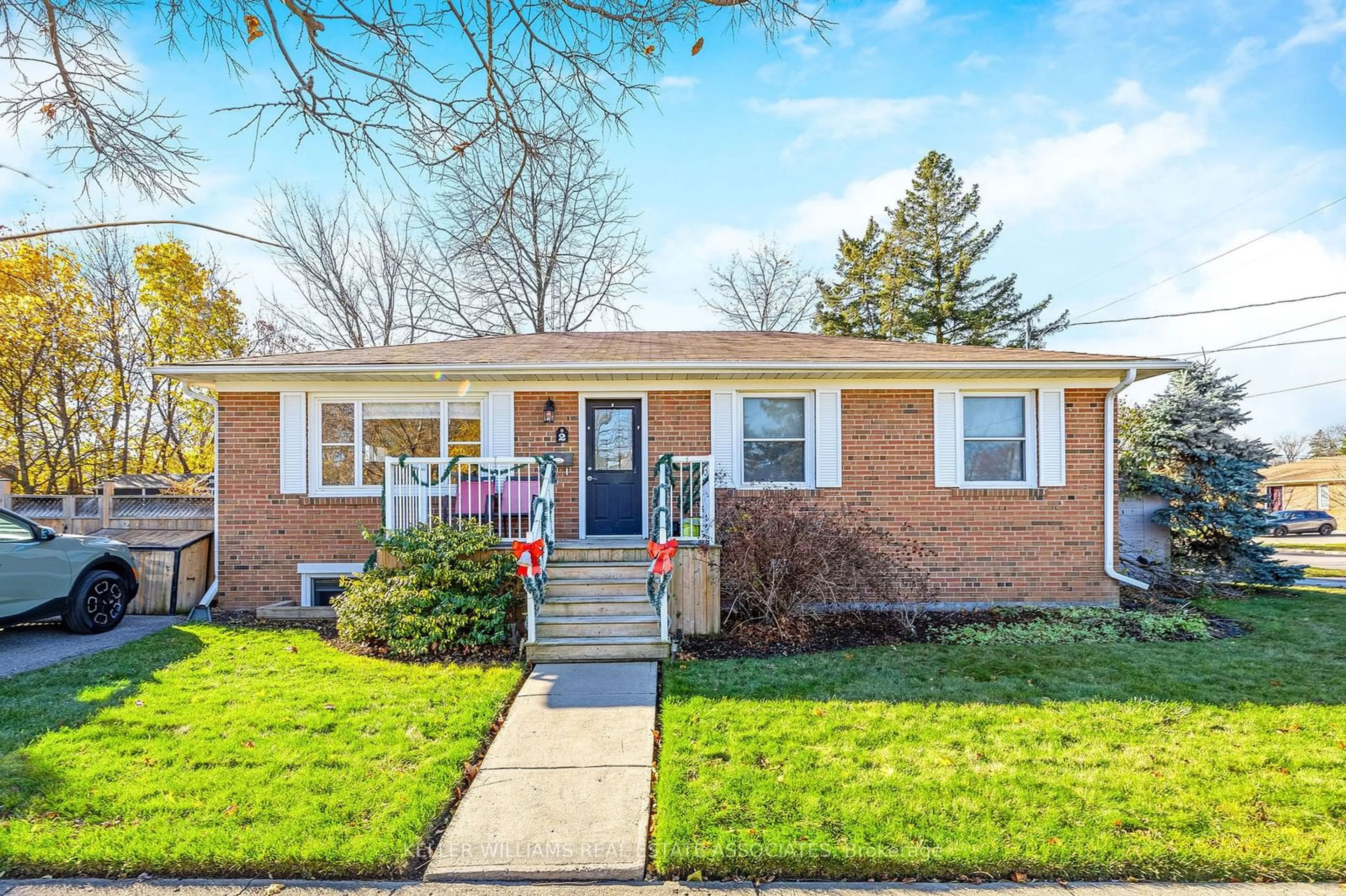 Home with brick exterior material, street for 2 Gray Gate, Halton Hills Ontario L7G 3W3