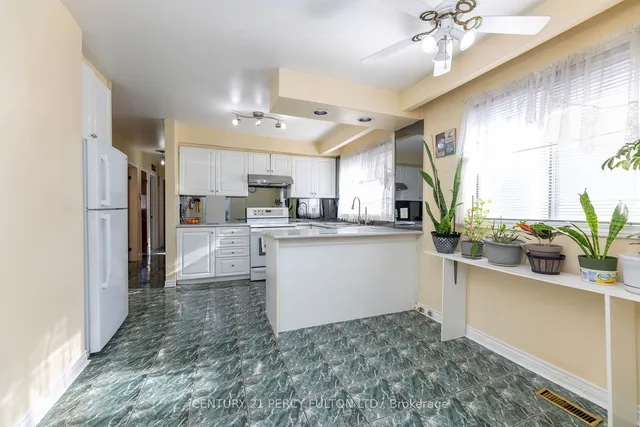 Additional property image - 39 Picaro Dr