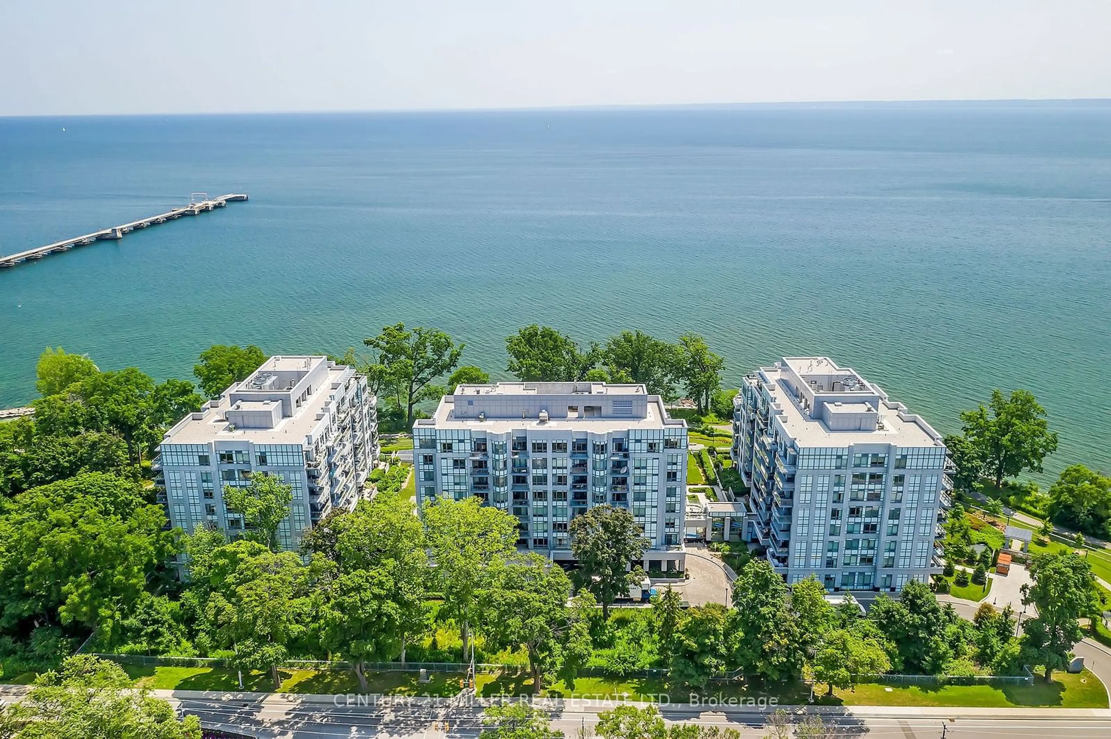 A pic from outside/outdoor area/front of a property/back of a property/a pic from drone, water/lake/river/ocean view for 3500 Lakeshore Rd #129, Oakville Ontario L6L 0B4