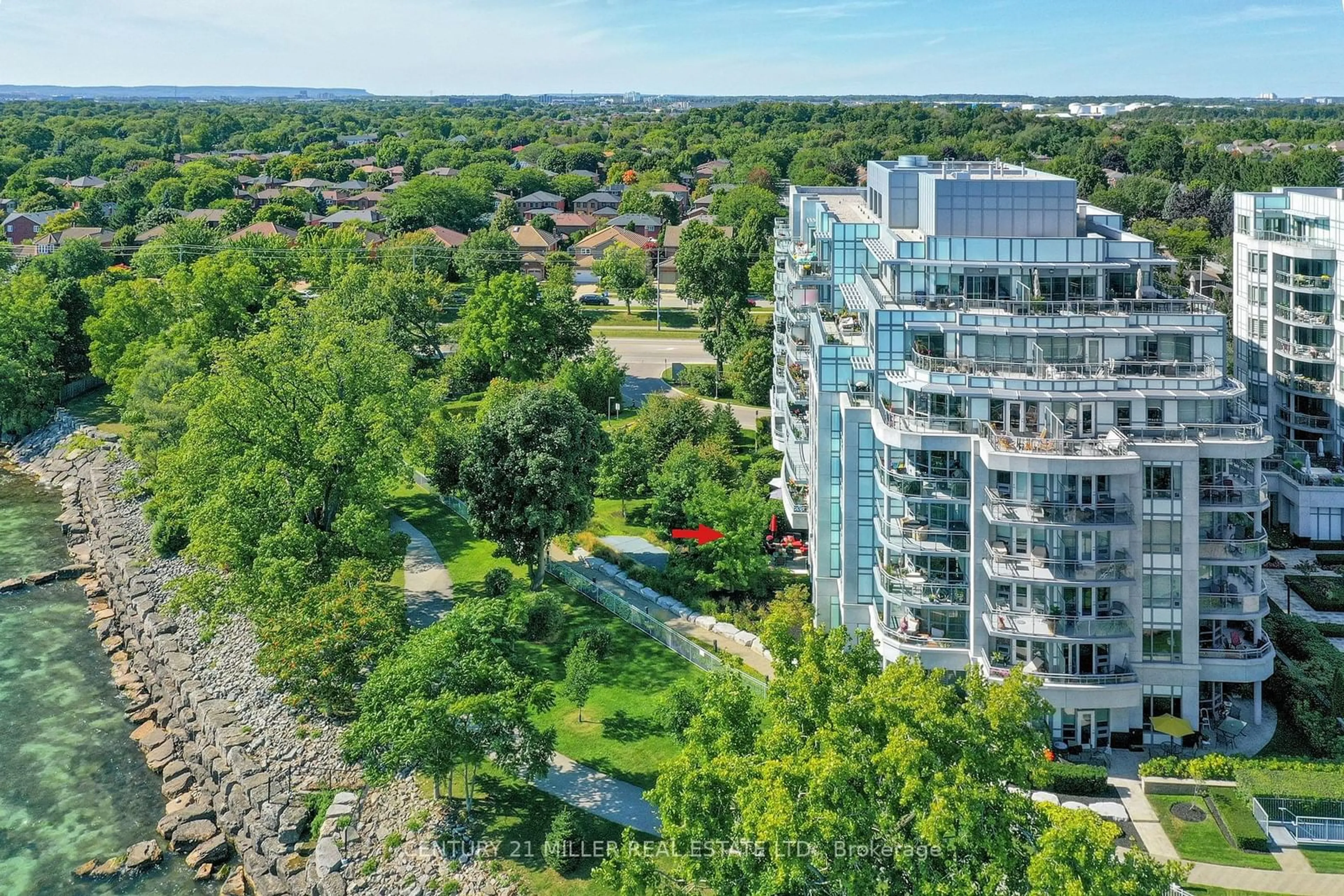 A pic from outside/outdoor area/front of a property/back of a property/a pic from drone, city buildings view from balcony for 3500 Lakeshore Rd #129, Oakville Ontario L6L 0B4