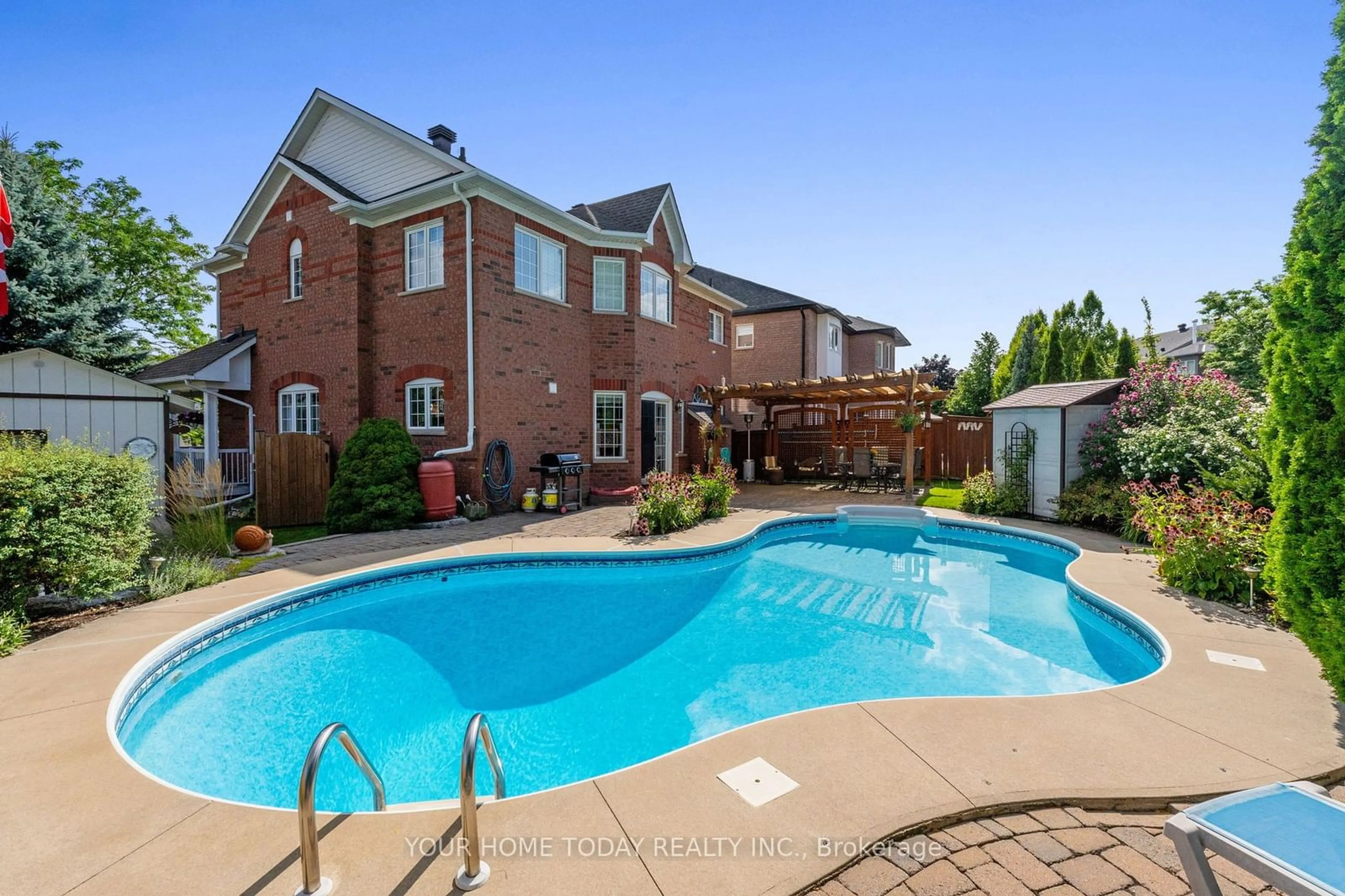 Pool for 1 North Ridge Cres, Halton Hills Ontario L7G 6E7