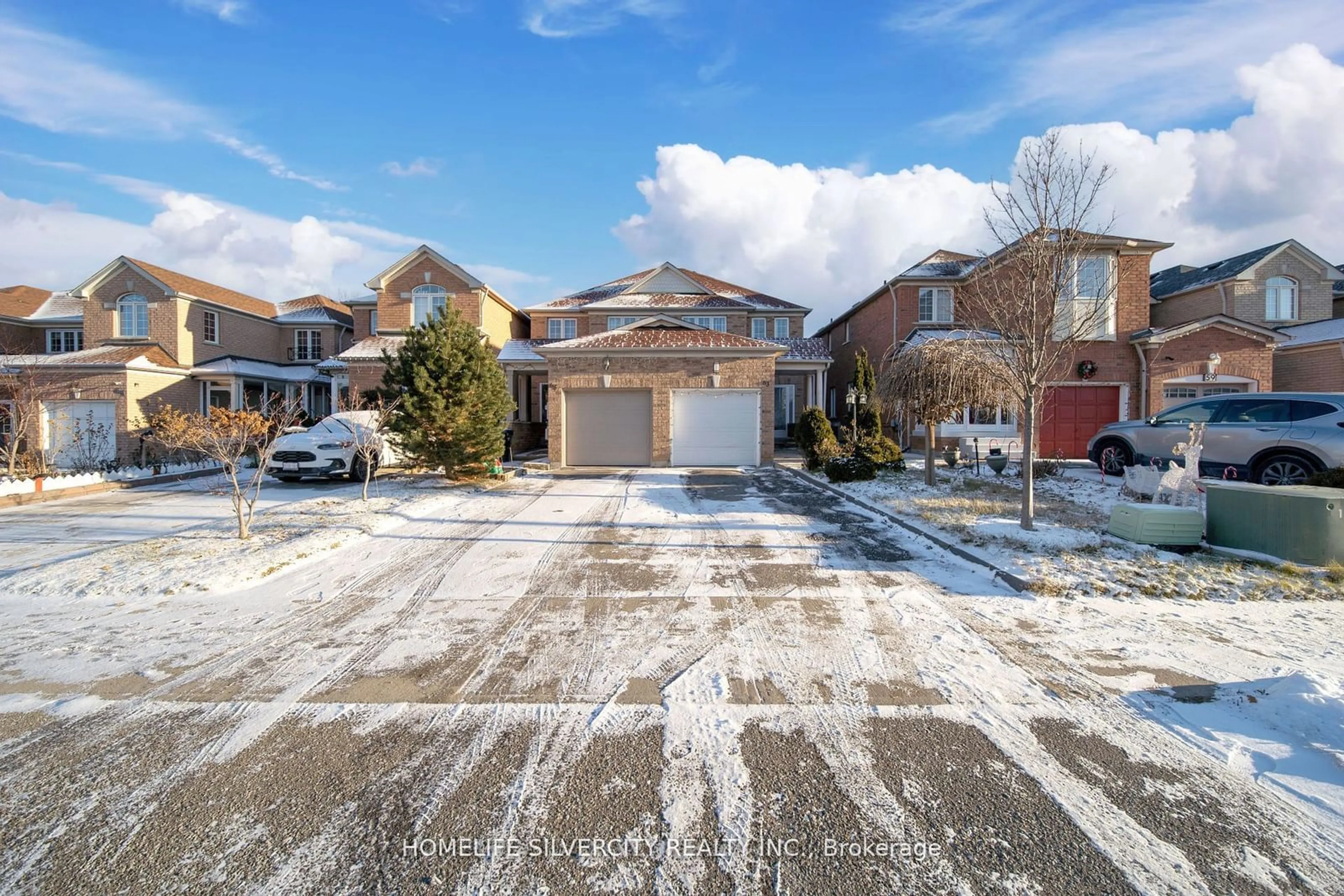 A pic from outside/outdoor area/front of a property/back of a property/a pic from drone, street for 63 Olympia Cres, Brampton Ontario L6X 4W2