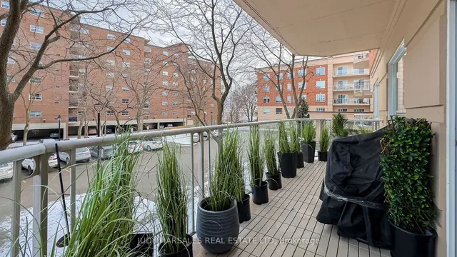 Additional image 11 of 5188 Lakeshore Rd Unit 210
