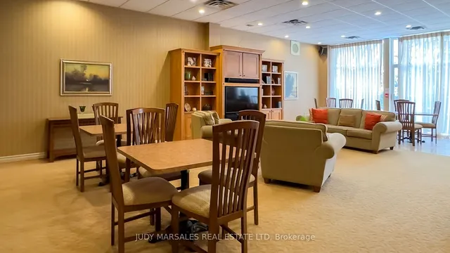 Additional image 8 of 5188 Lakeshore Rd Unit 210