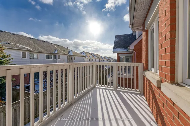 Additional property image - 1701 Lampman Ave Unit 404