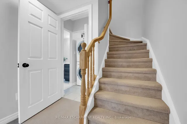 Additional property image - 1701 Lampman Ave Unit 404