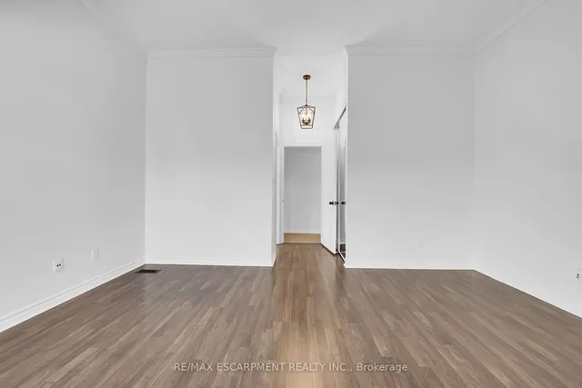 Additional property image - 1701 Lampman Ave Unit 404