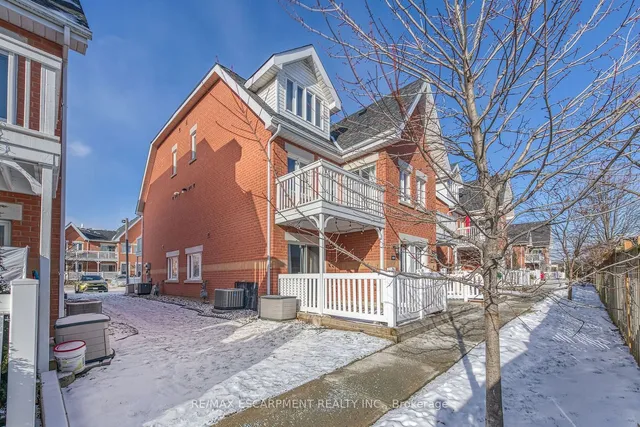Additional property image - 1701 Lampman Ave Unit 404