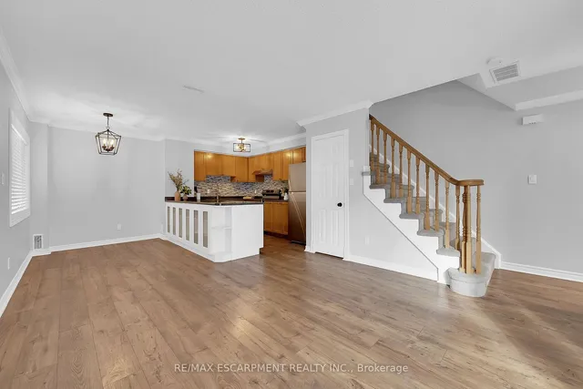Additional property image - 1701 Lampman Ave Unit 404