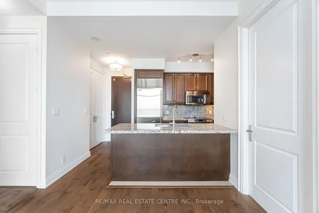 Additional image 32 of 50 Absolute Ave Unit 4908