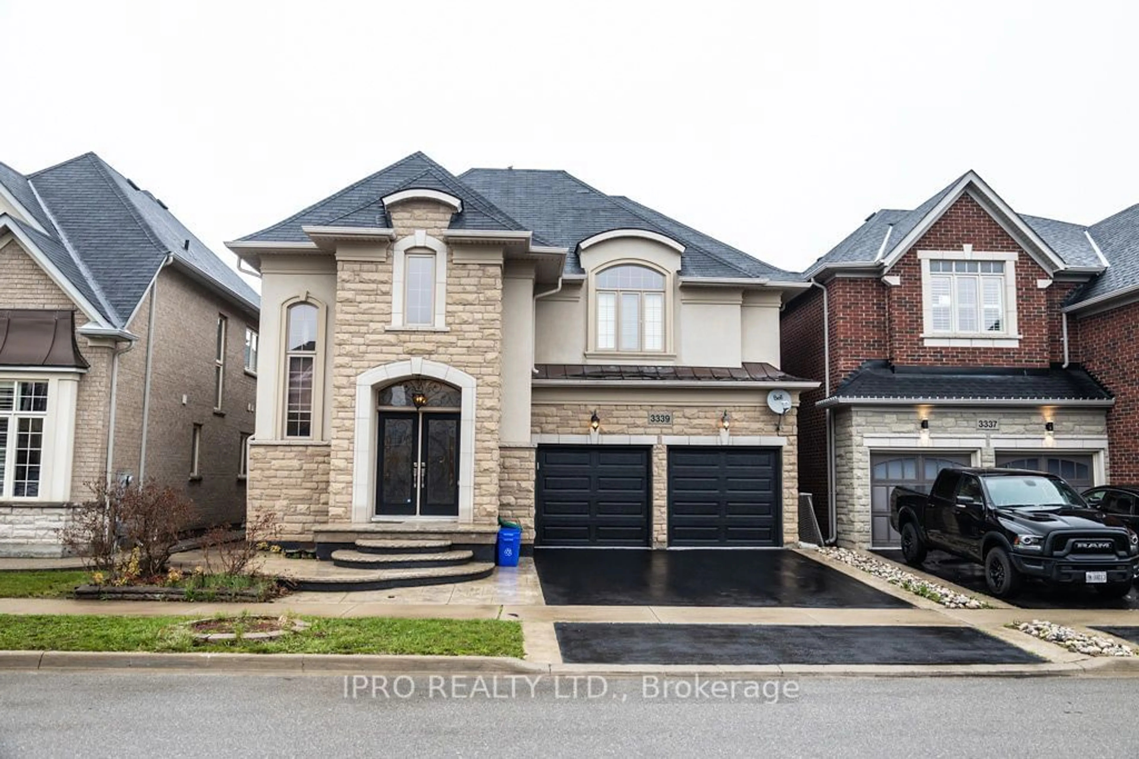 Home with brick exterior material, street for 3339 Moses Way, Burlington Ontario L7M 0L5