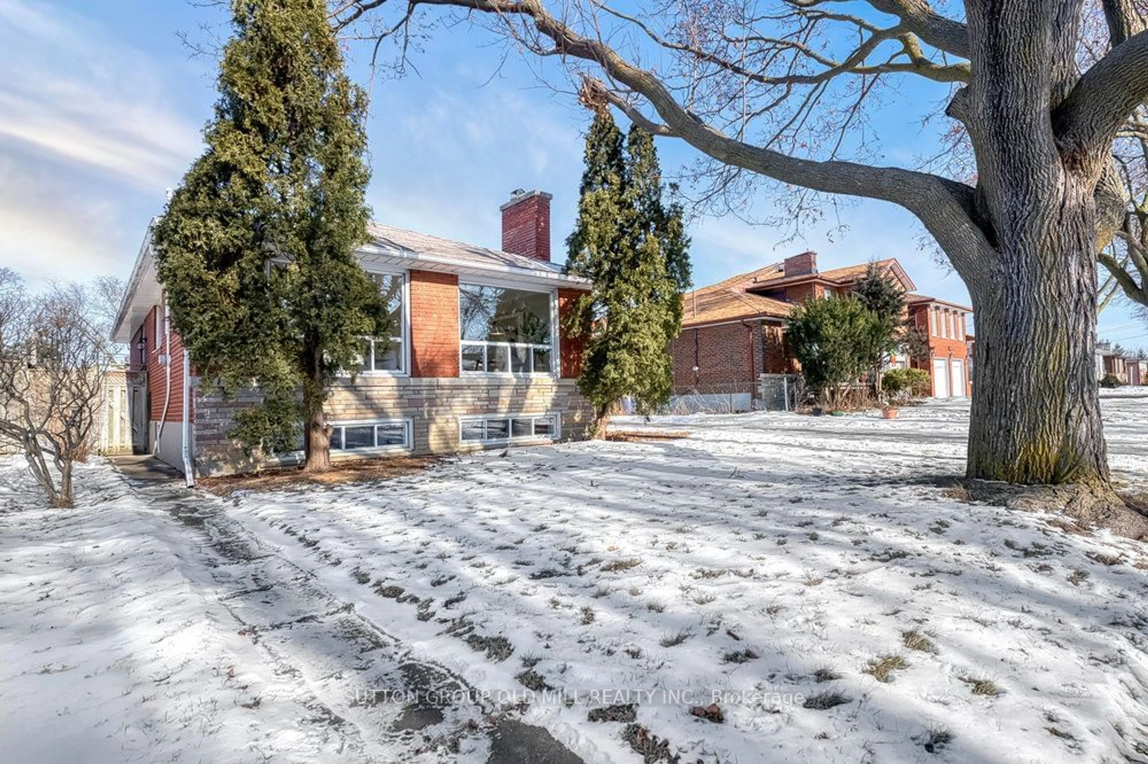 Home with brick exterior material, street for 164 Chapman Rd, Toronto Ontario M9P 1G4