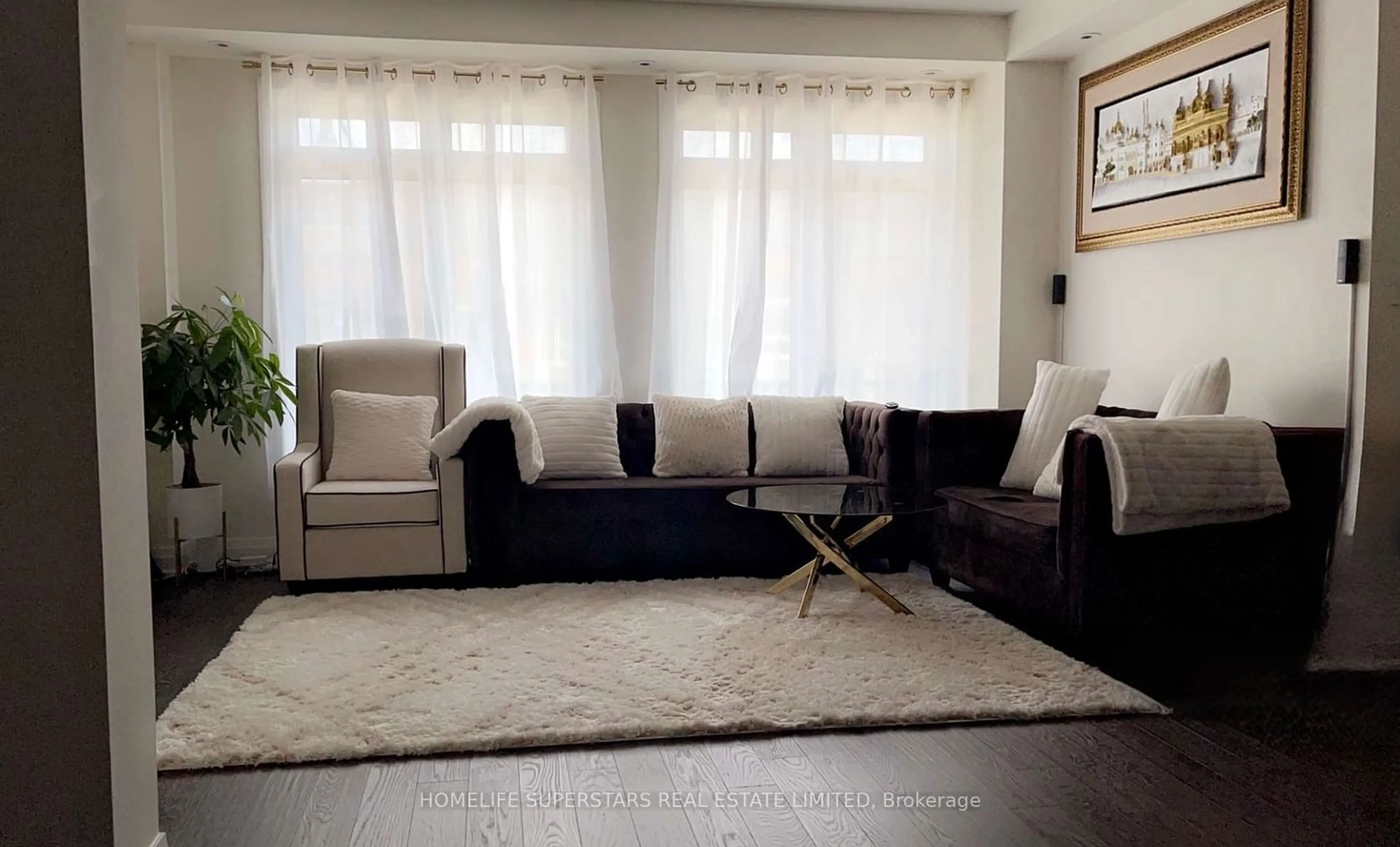 Living room with furniture, carpet floor for 46 Donald Ficht Cres, Brampton Ontario L7A 5H6