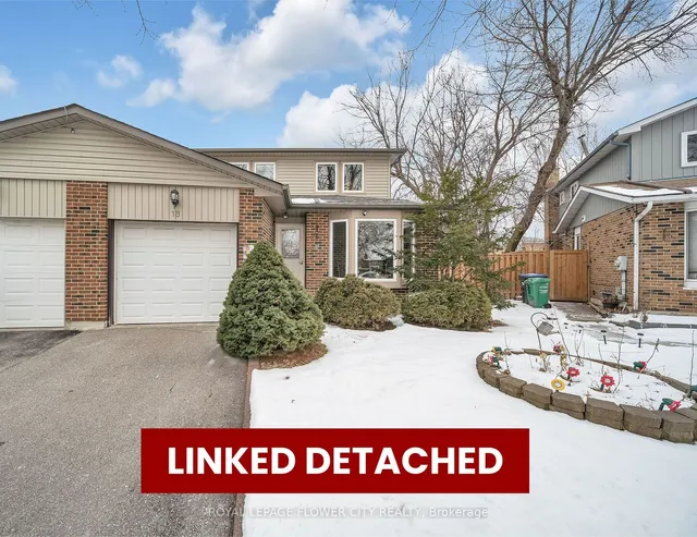 Primary image of 16 JOANNE Crt