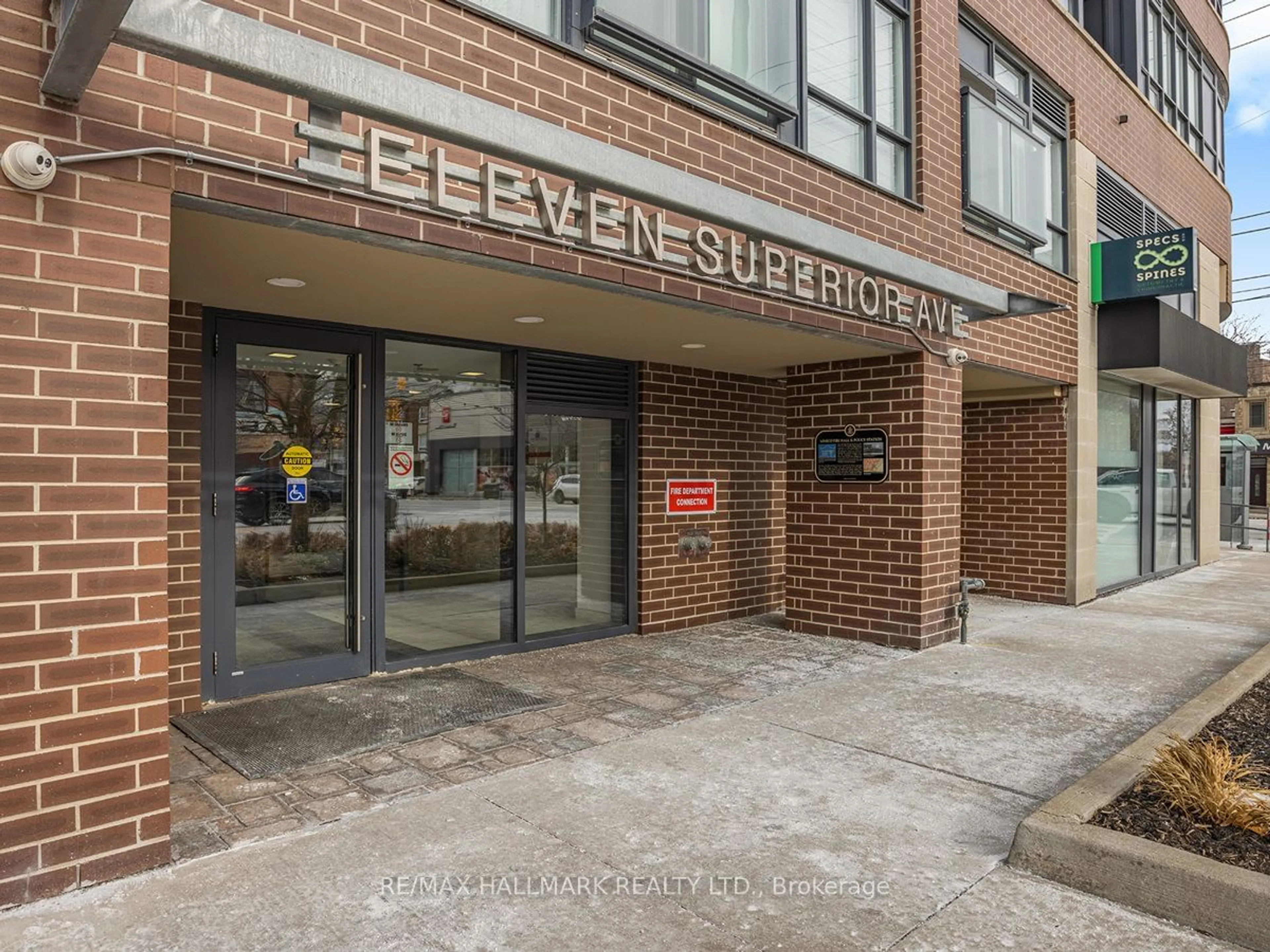 Indoor foyer for 11 Superior Ave #502, Toronto Ontario M8V 0A7