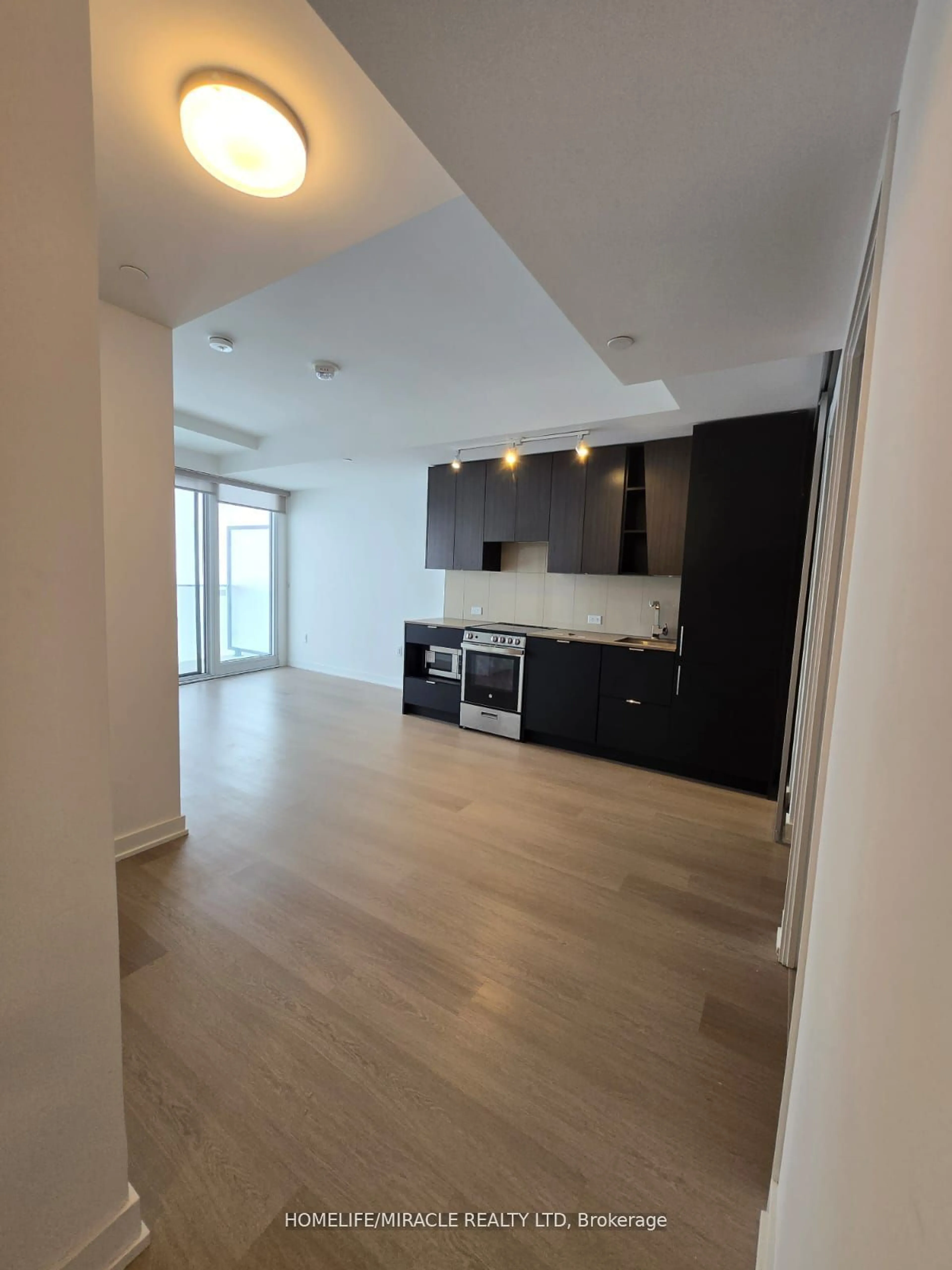 A pic of a room for 3883 Quartz Rd #5106, Mississauga Ontario L5B 0M4