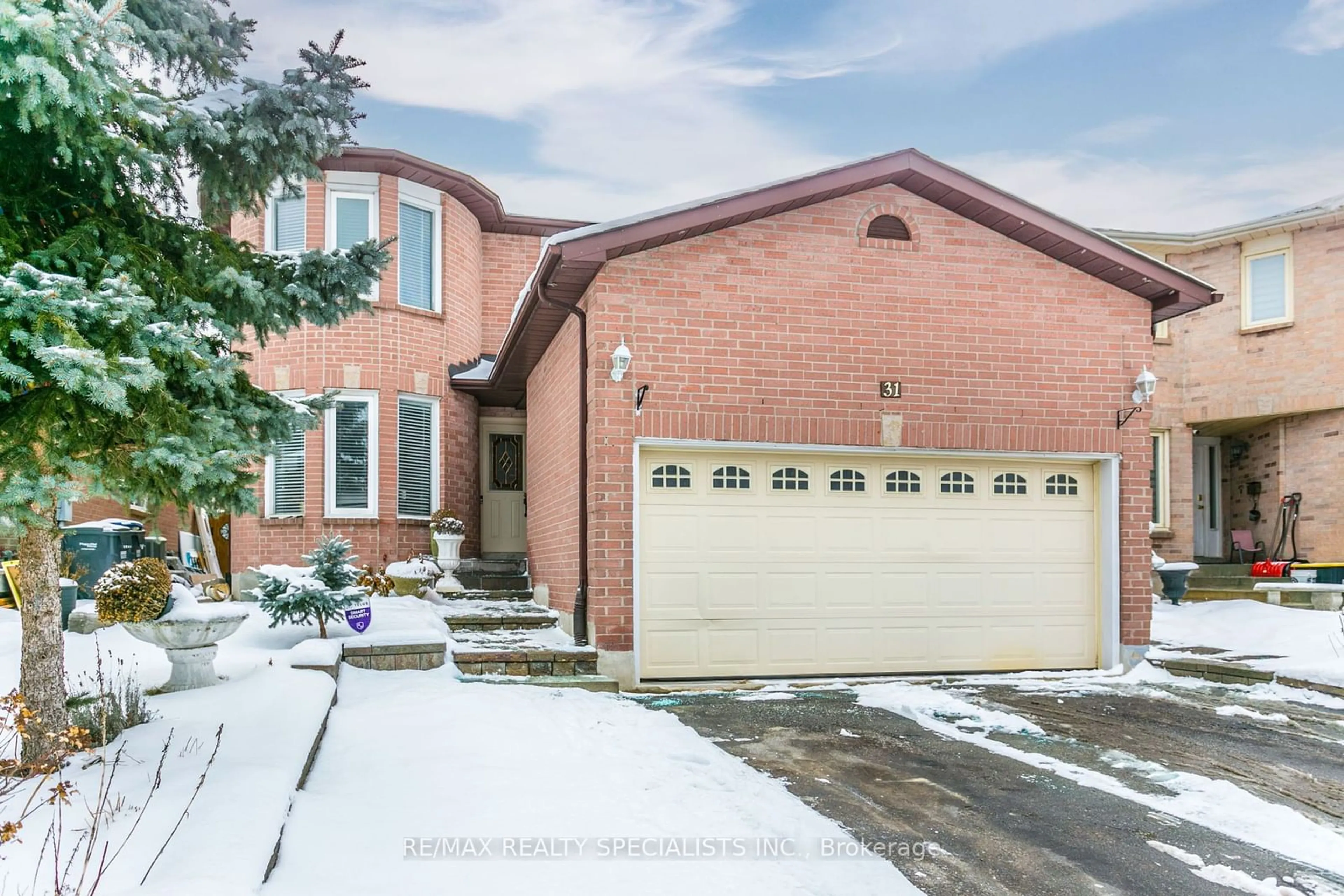 Home with brick exterior material, street for 31 CASTLEHILL Rd, Brampton Ontario L6X 4E3