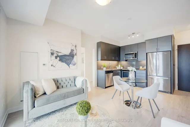 Additional image 23 of 8 Nahani Way Unit 1722