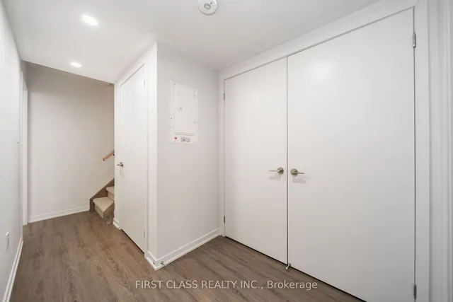 Additional property image - 10 Lloyd Janes Lane Unit 197