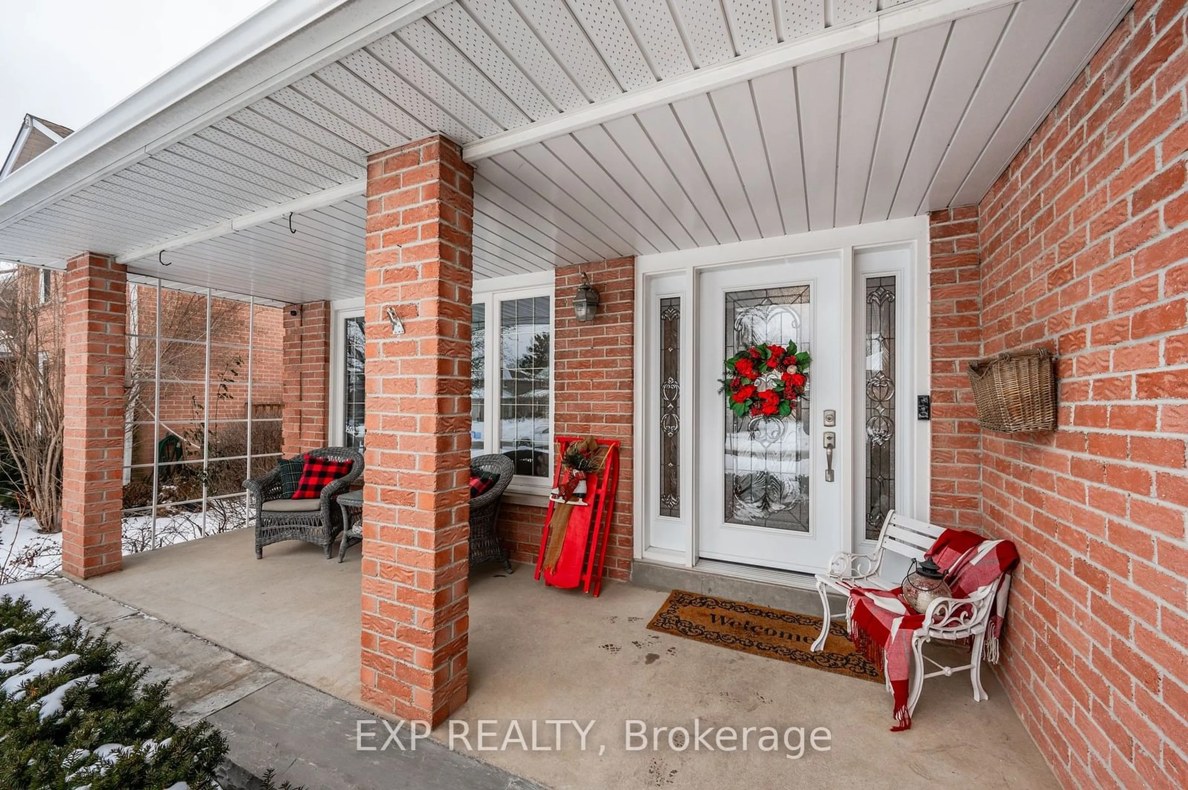 Indoor entryway for 705 Robertson Cres, Milton Ontario L9T 4W2