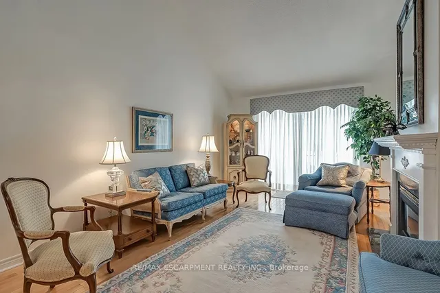 Additional property image - 4275 Millcroft Park Dr Unit 15
