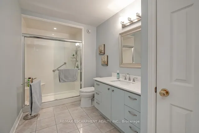 Additional property image - 4275 Millcroft Park Dr Unit 15