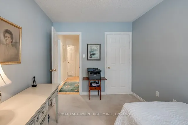 Additional property image - 4275 Millcroft Park Dr Unit 15