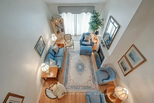 Additional property image - 4275 Millcroft Park Dr Unit 15