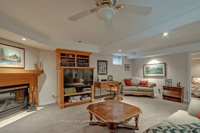 Additional property image - 4275 Millcroft Park Dr Unit 15