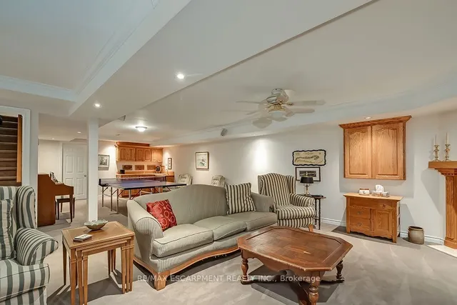 Additional property image - 4275 Millcroft Park Dr Unit 15