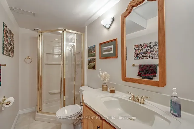 Additional property image - 4275 Millcroft Park Dr Unit 15