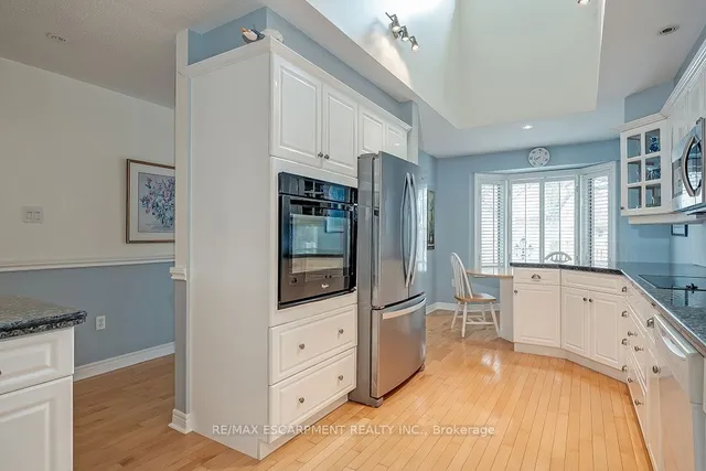 Additional property image - 4275 Millcroft Park Dr Unit 15