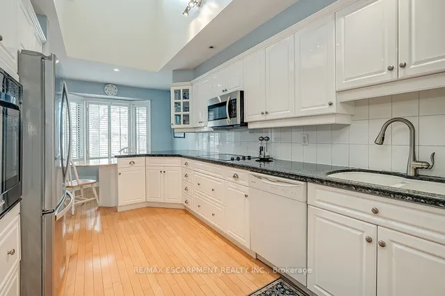 Additional property image - 4275 Millcroft Park Dr Unit 15