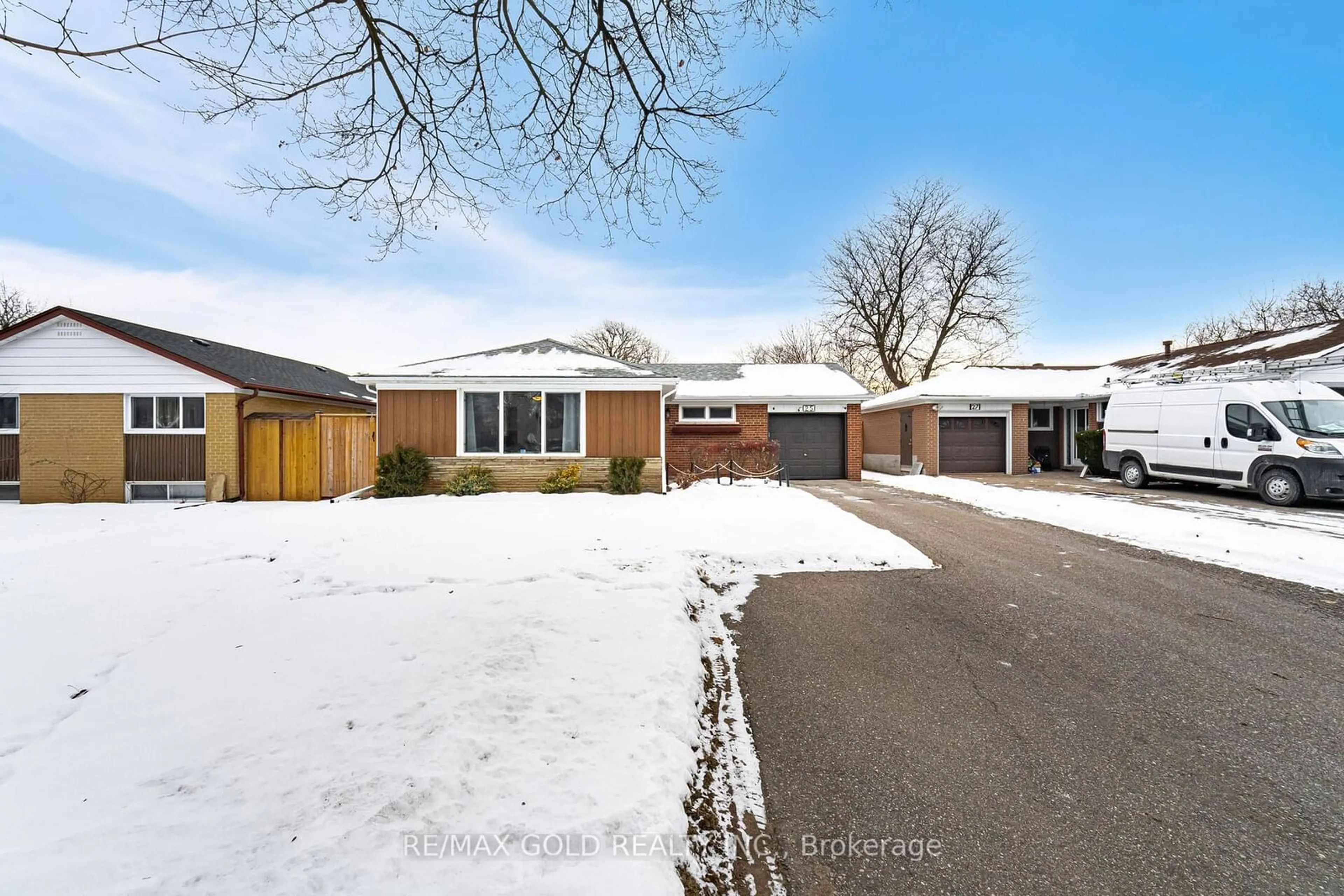 A pic from outside/outdoor area/front of a property/back of a property/a pic from drone, street for 25 Burgby Ave, Brampton Ontario L6X 2G7