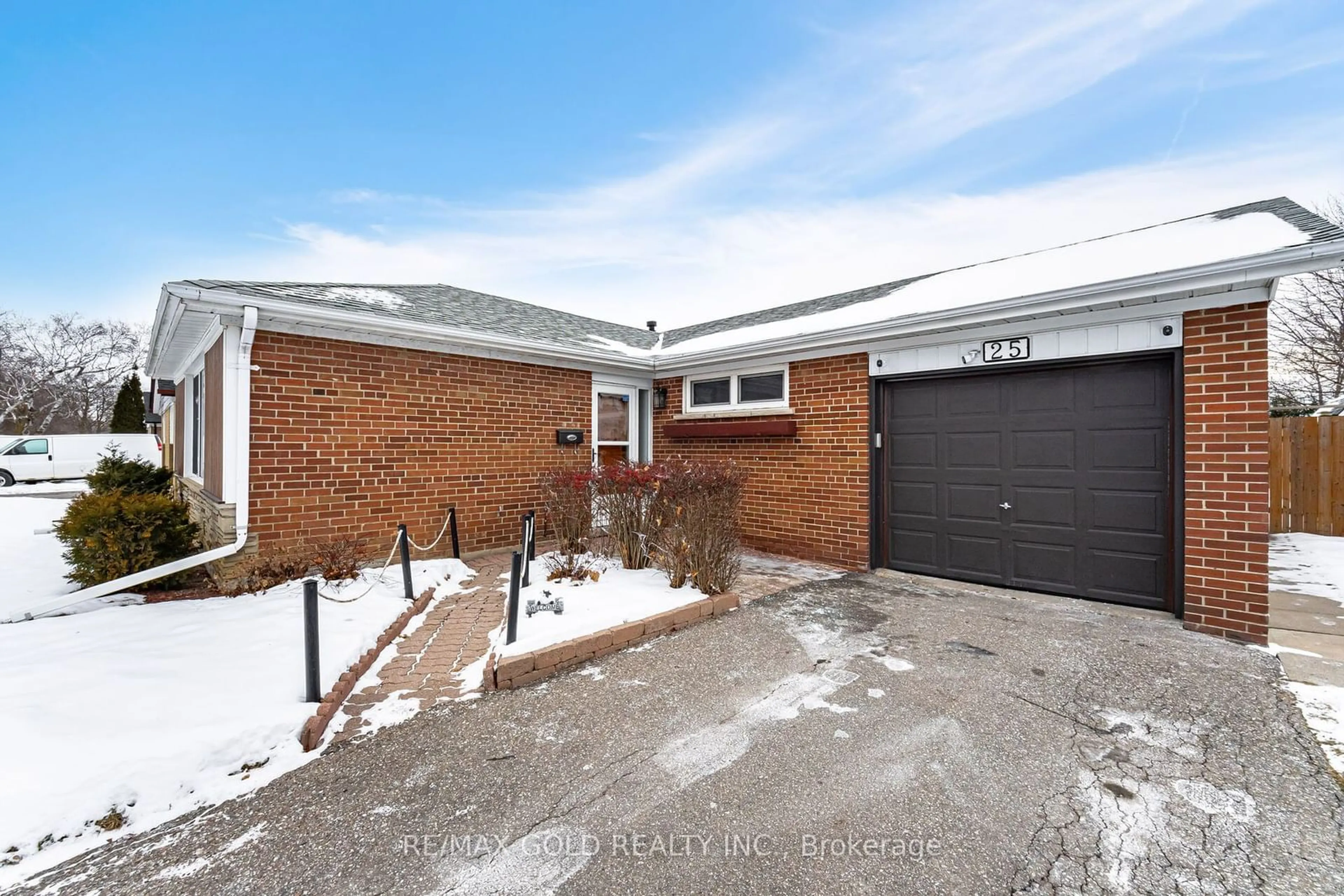 Home with brick exterior material, street for 25 Burgby Ave, Brampton Ontario L6X 2G7