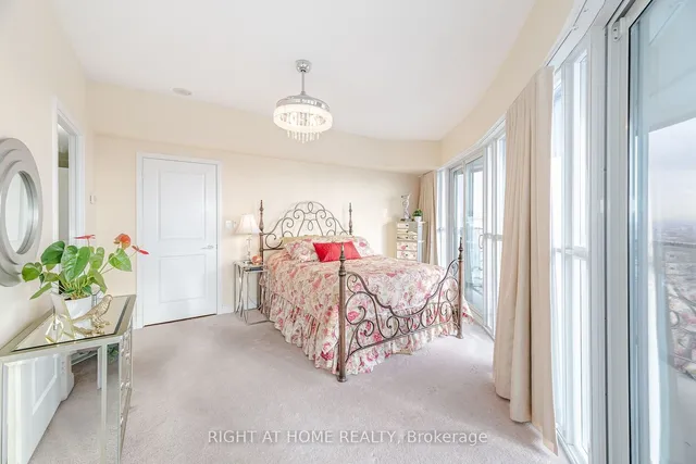 Additional image 23 of 60 Absolute Ave Unit 3301